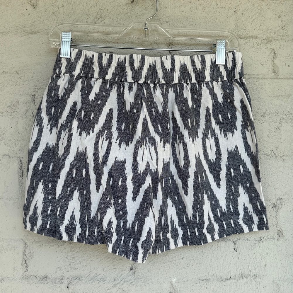 J.Crew Factory Gray/White Ikat Print Belted Linen High Waisted Shorts Size 4 - Picture 6 of 12